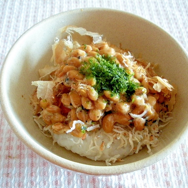 ☆道産大豆納豆とえびジャコのソース味ごはん☆